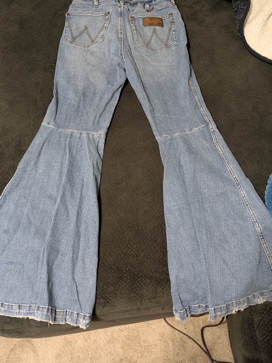 Wrangler Denim - Retro Wrangler Light Blue Women's Flared Jeans